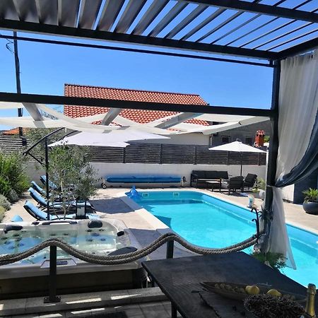 Deluxe Apartman Porto Trogir Exteriör bild