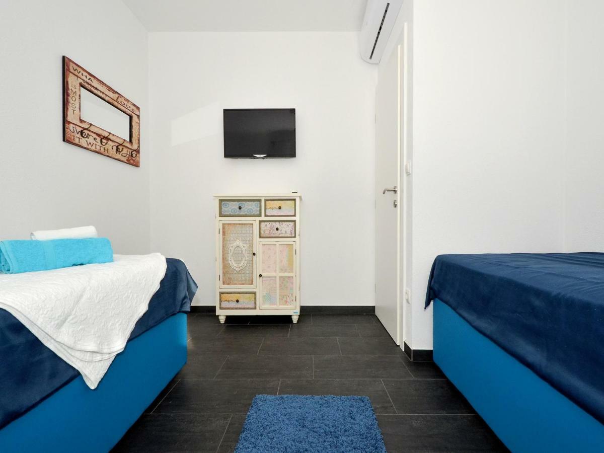 Deluxe Apartman Porto Trogir Exteriör bild