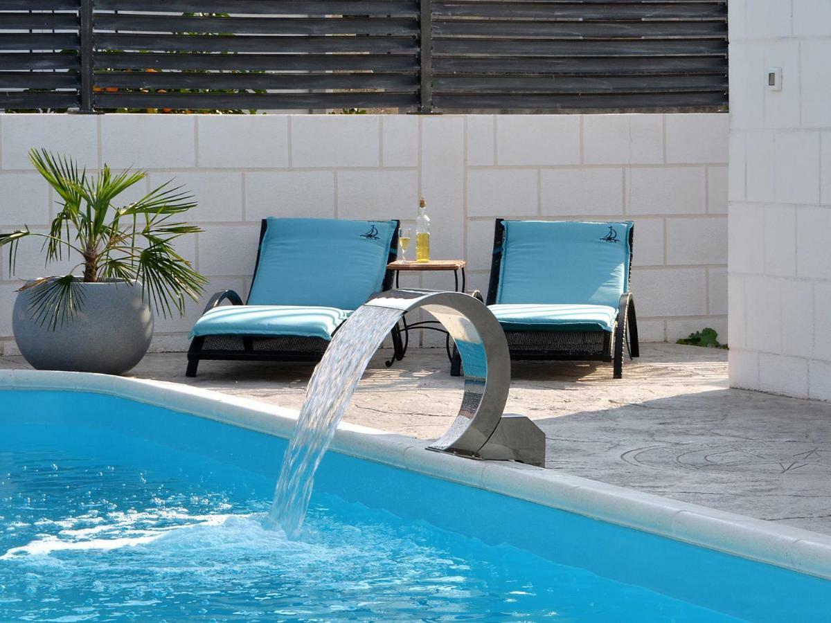 Deluxe Apartman Porto Trogir Exteriör bild