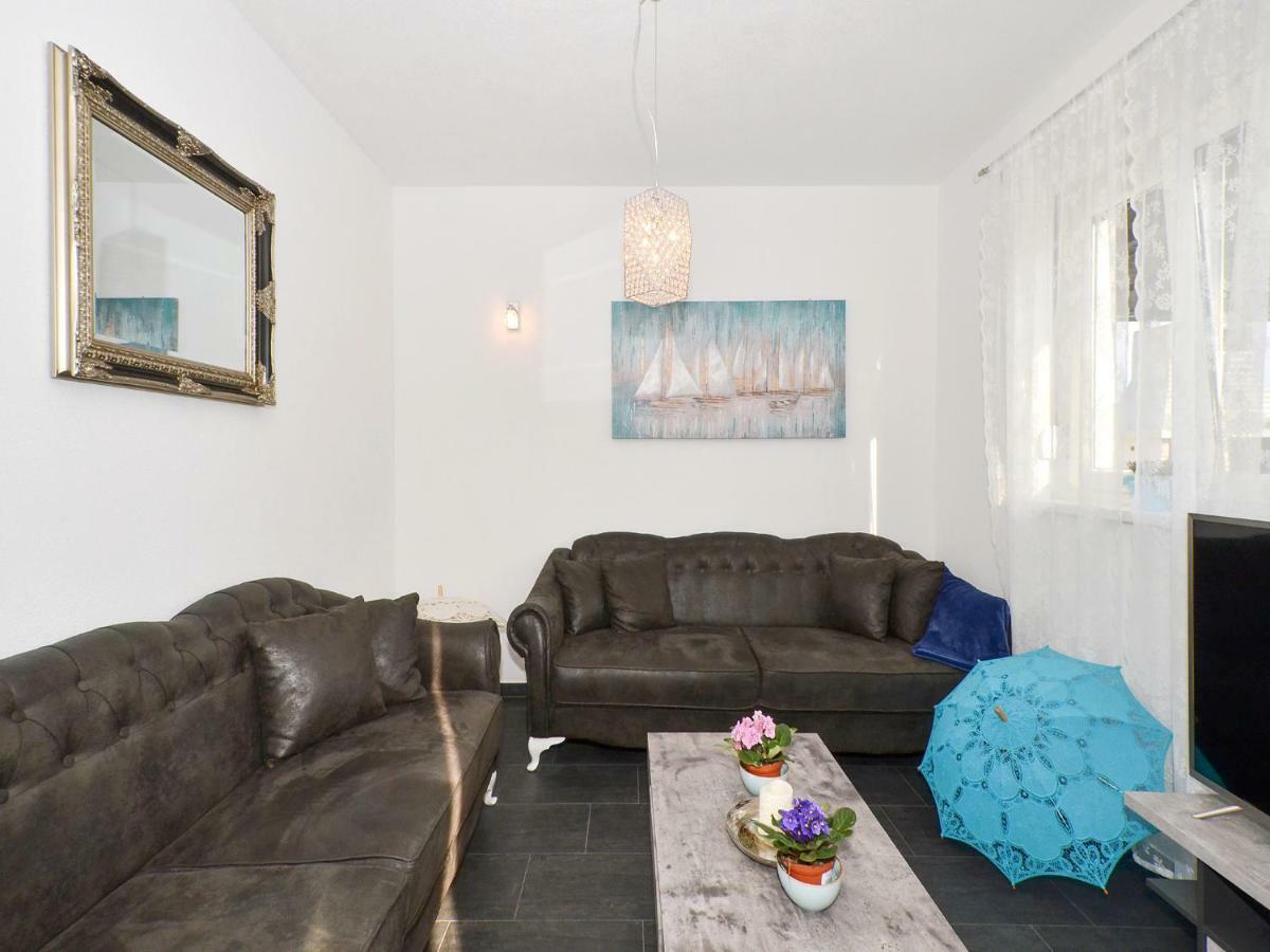 Deluxe Apartman Porto Trogir Exteriör bild